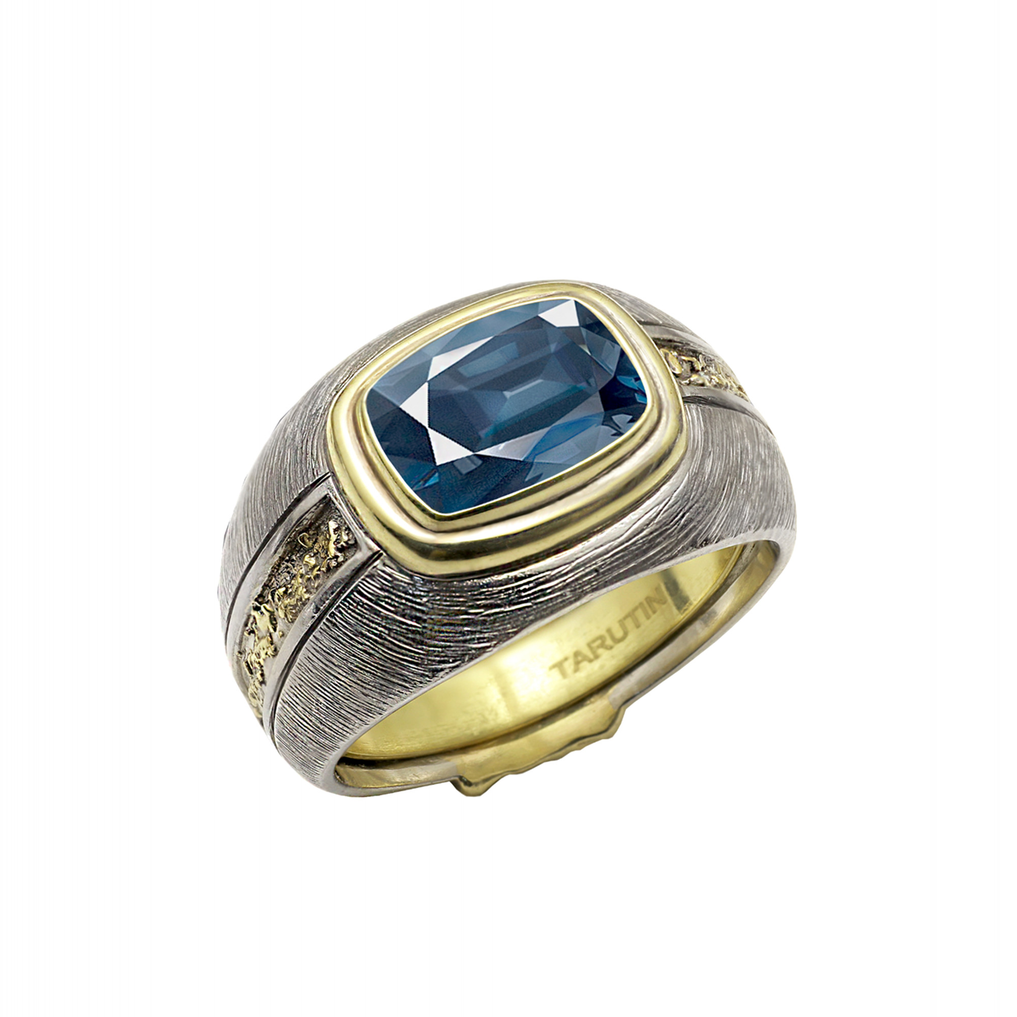 Кольцо со шпинелью