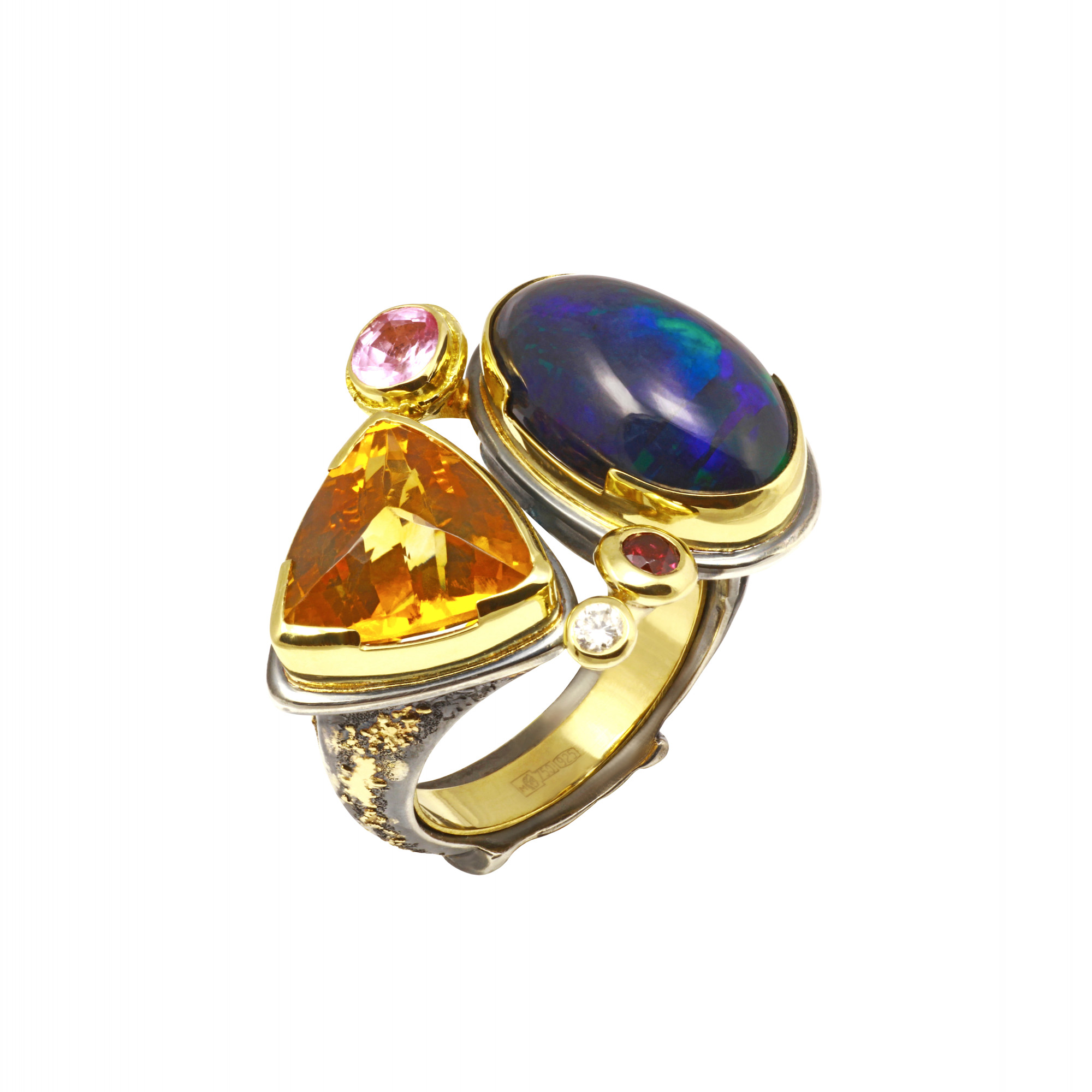 Кольцо с черным опалом и цитрином